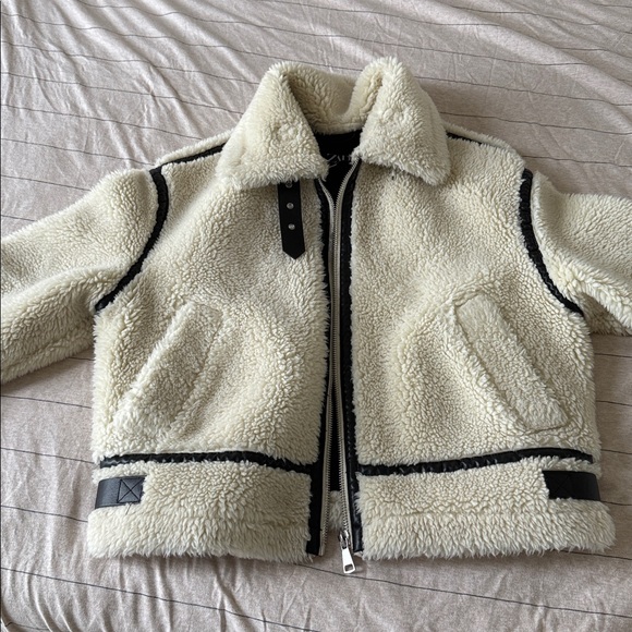 Zara faux fur Sherpa jacket - Picture 2 of 7